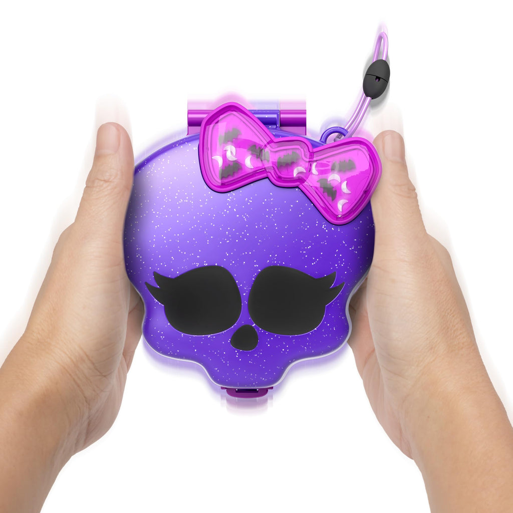 Monster High Playset with 3 Micro Dolls & 10 Accessories H488613