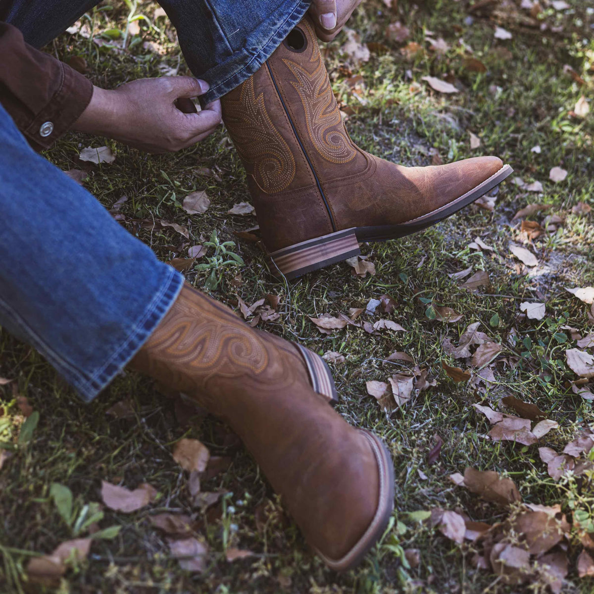 Cowboy Boots for Men Full-Grain Cowhide Square Toe Western Boot Q338668